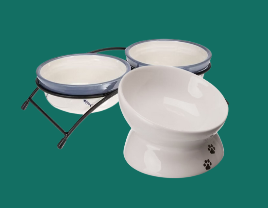  water- en voedingskommen.