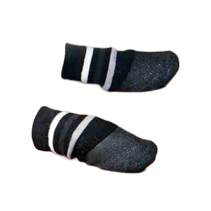 Chaussures pour chien contre la chaleur du bitume en été.